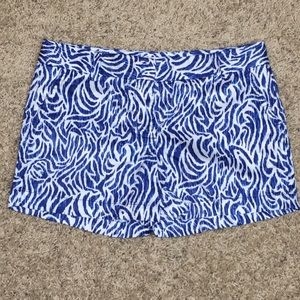 Vineyard Vines Blue Waves Short Size 14